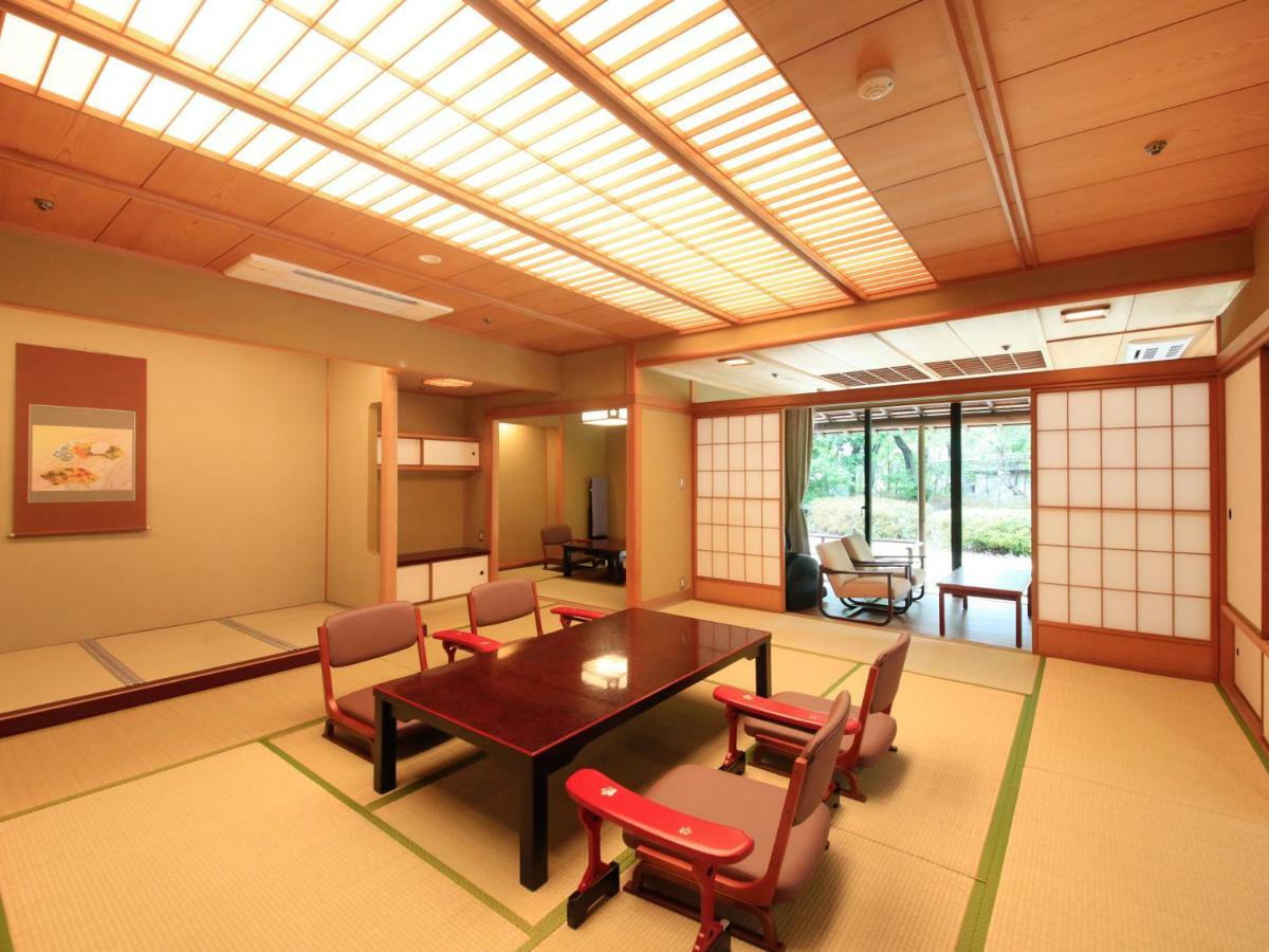 Yamashiro Onsen Miyabi No Yado Kaga Hyakumangoku Ξενοδοχείο Εξωτερικό φωτογραφία